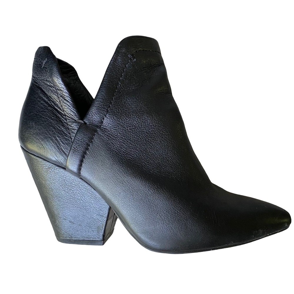 Splendid western style Cheryl split shaft ankle bootie size 7